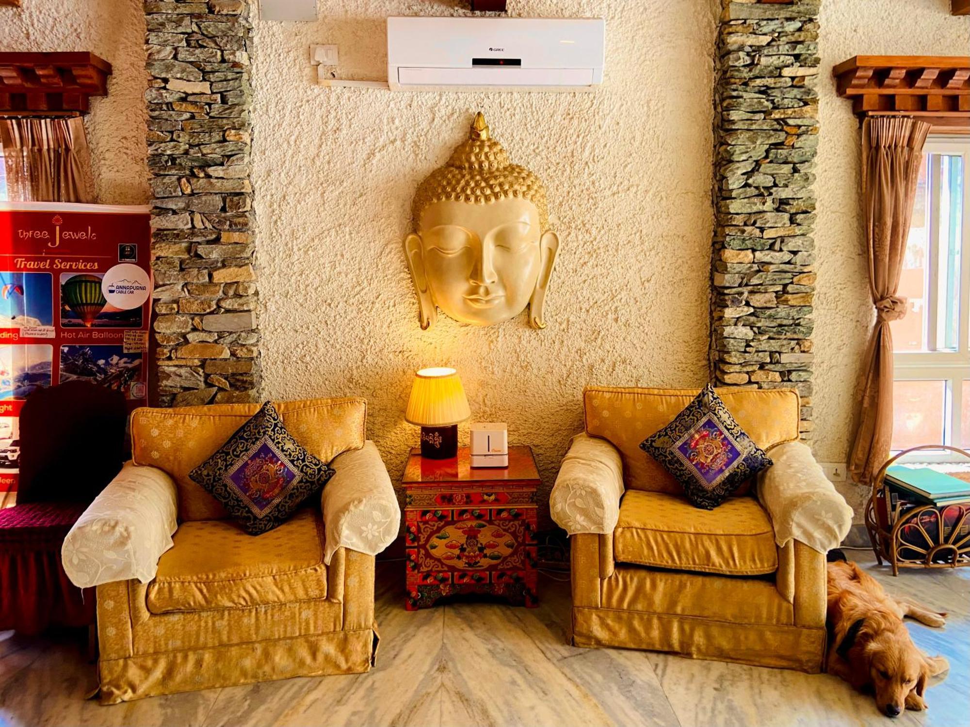 Three Jewels Boutique Hotel Pokhara Eksteriør bilde