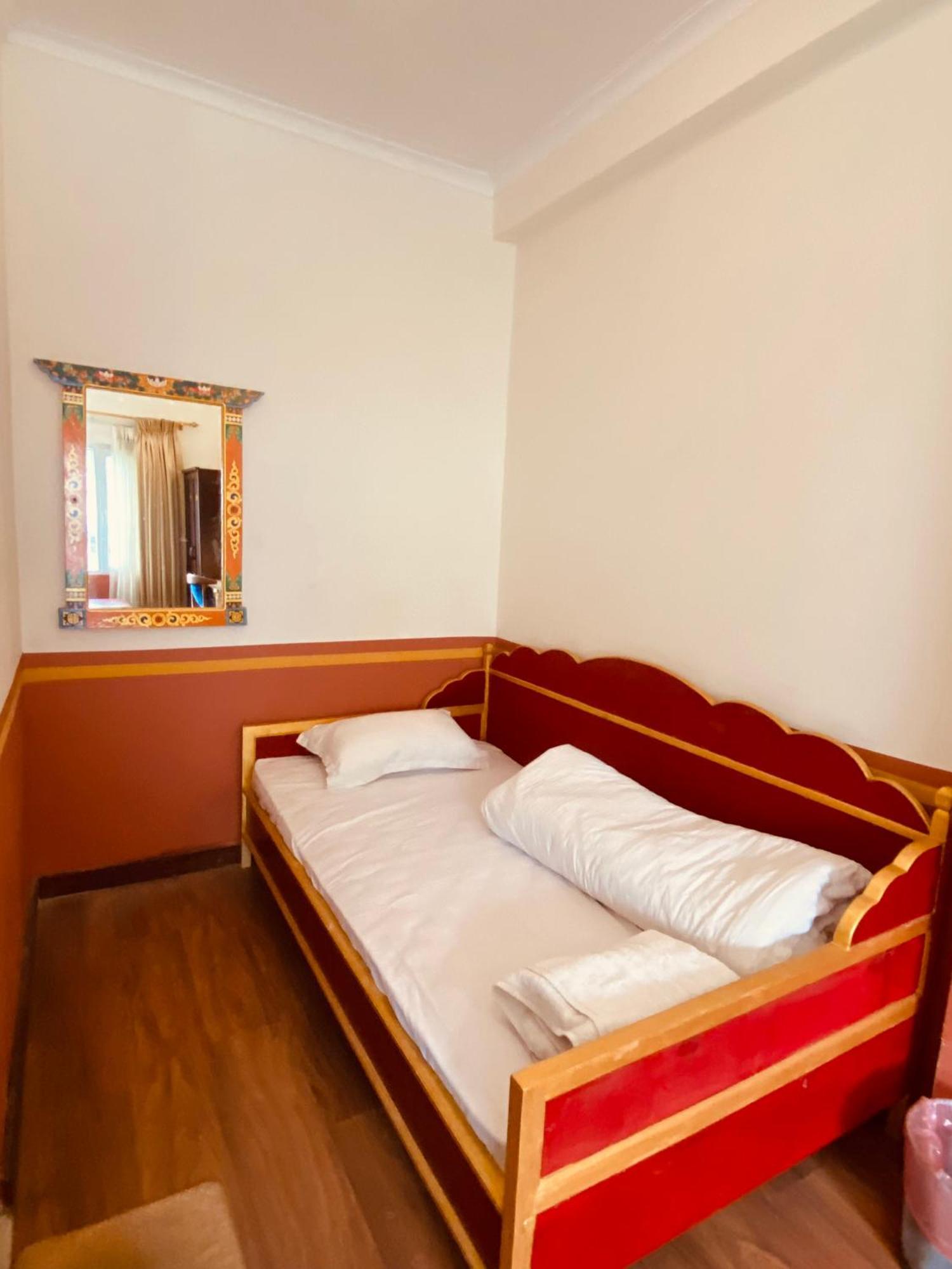 Three Jewels Boutique Hotel Pokhara Eksteriør bilde
