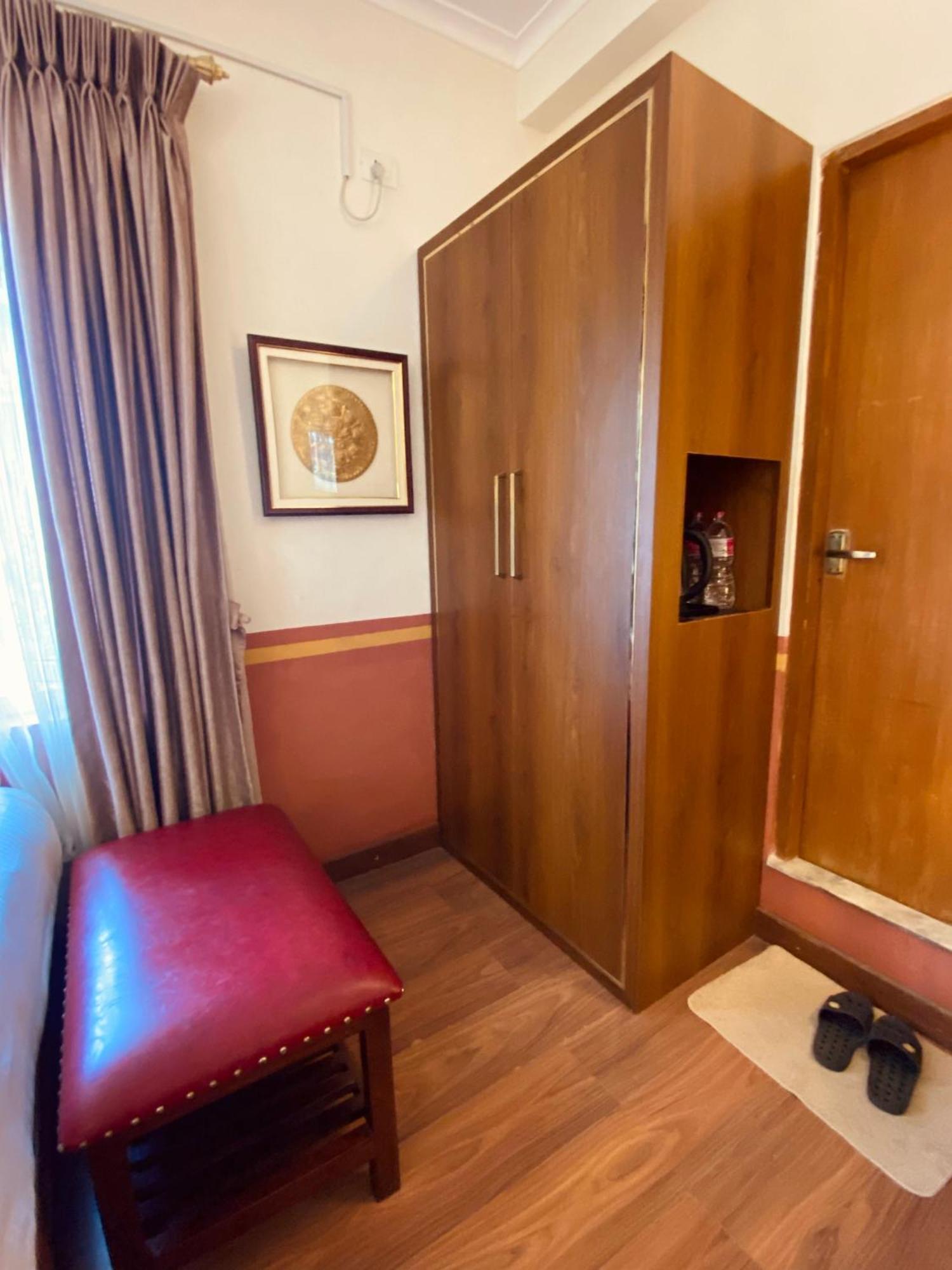 Three Jewels Boutique Hotel Pokhara Eksteriør bilde