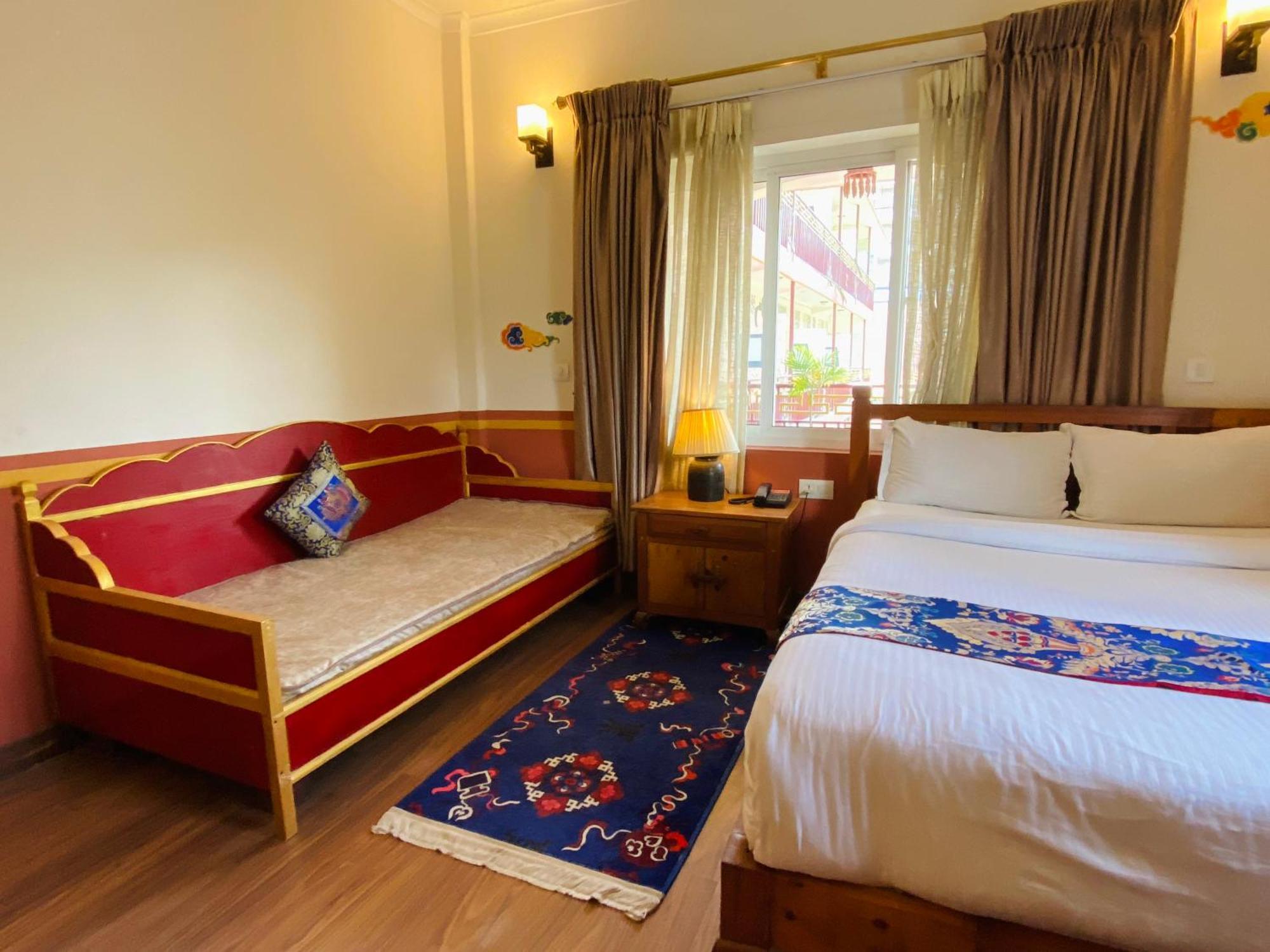 Three Jewels Boutique Hotel Pokhara Eksteriør bilde