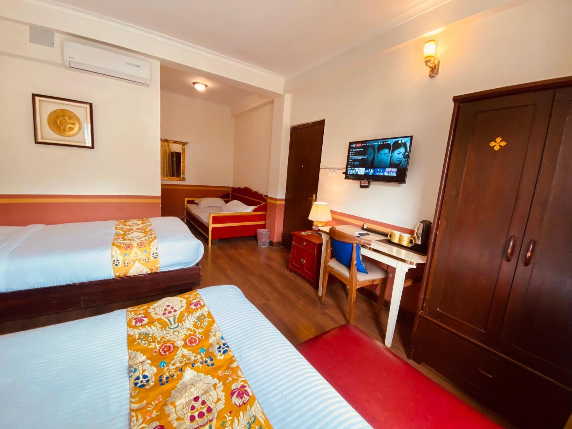 Three Jewels Boutique Hotel Pokhara Eksteriør bilde