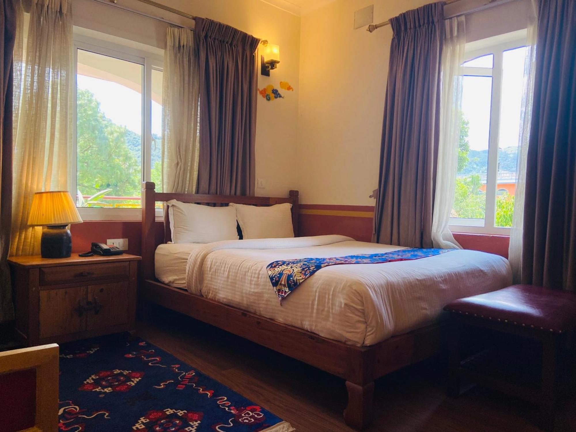 Three Jewels Boutique Hotel Pokhara Eksteriør bilde