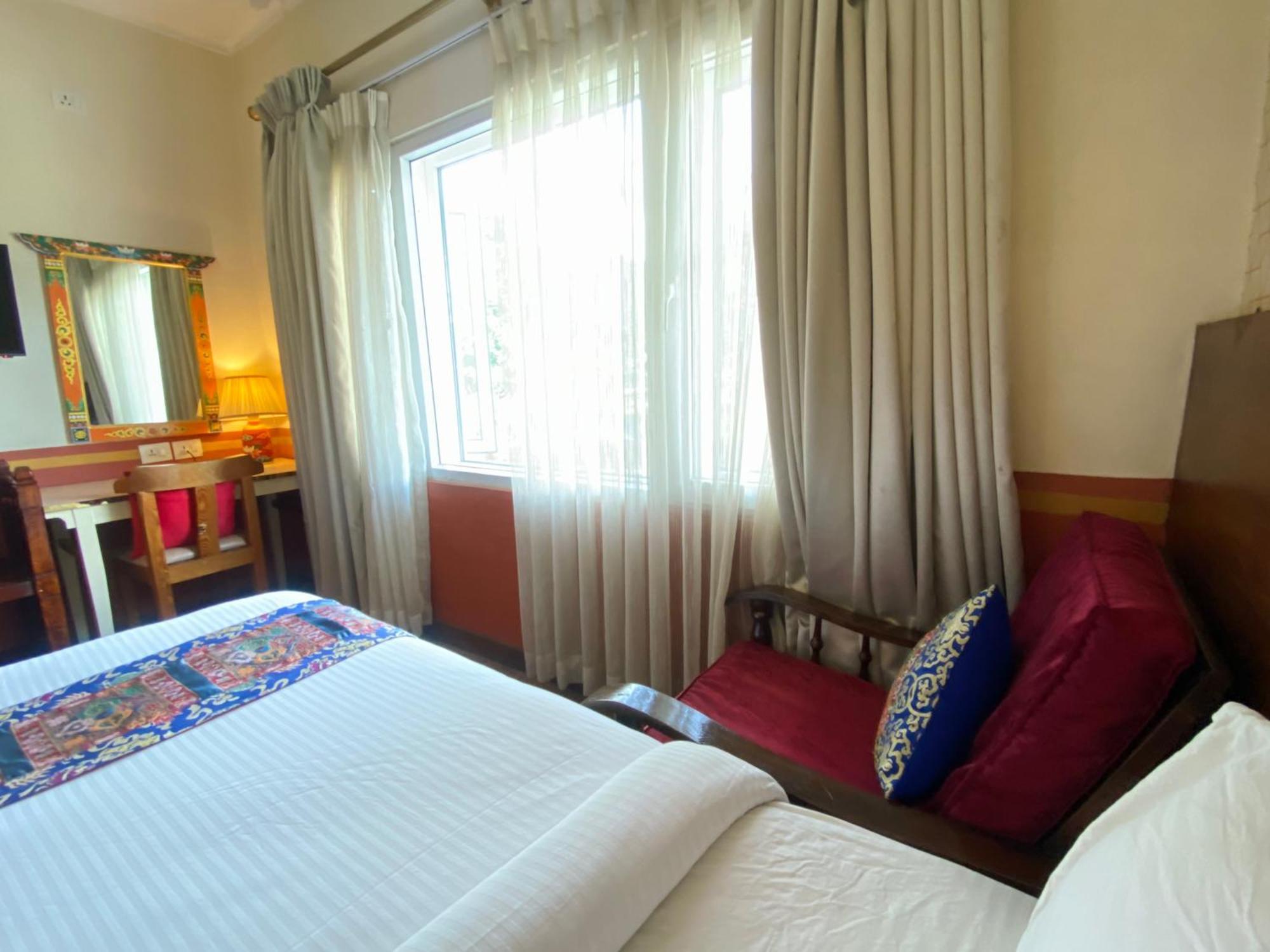 Three Jewels Boutique Hotel Pokhara Eksteriør bilde