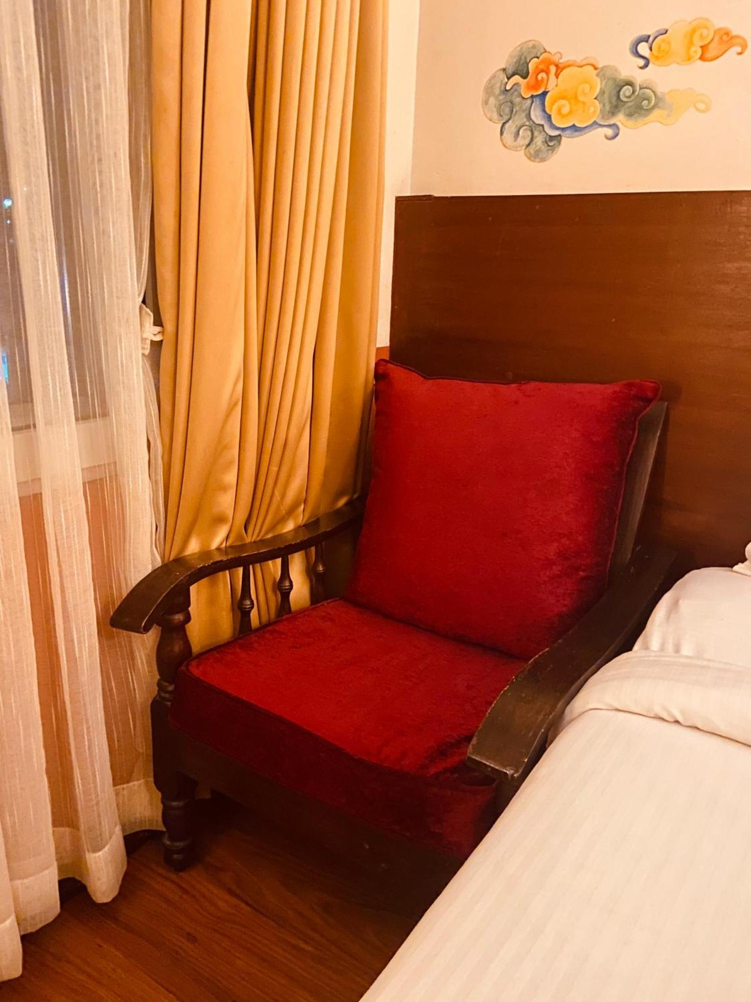 Three Jewels Boutique Hotel Pokhara Eksteriør bilde