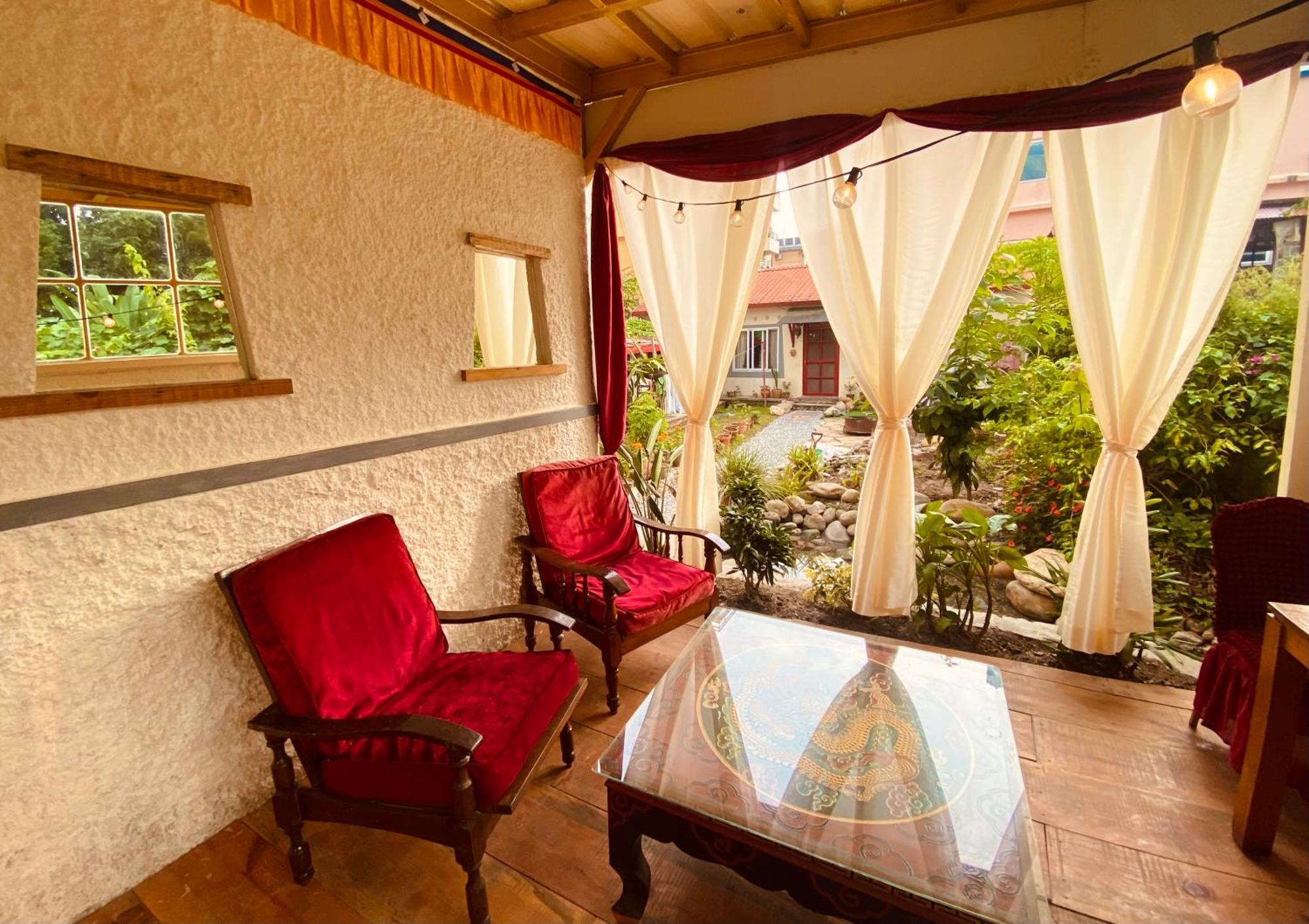 Three Jewels Boutique Hotel Pokhara Eksteriør bilde