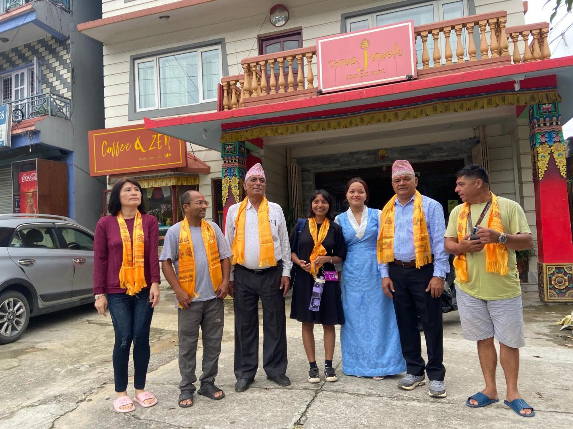 Three Jewels Boutique Hotel Pokhara Eksteriør bilde