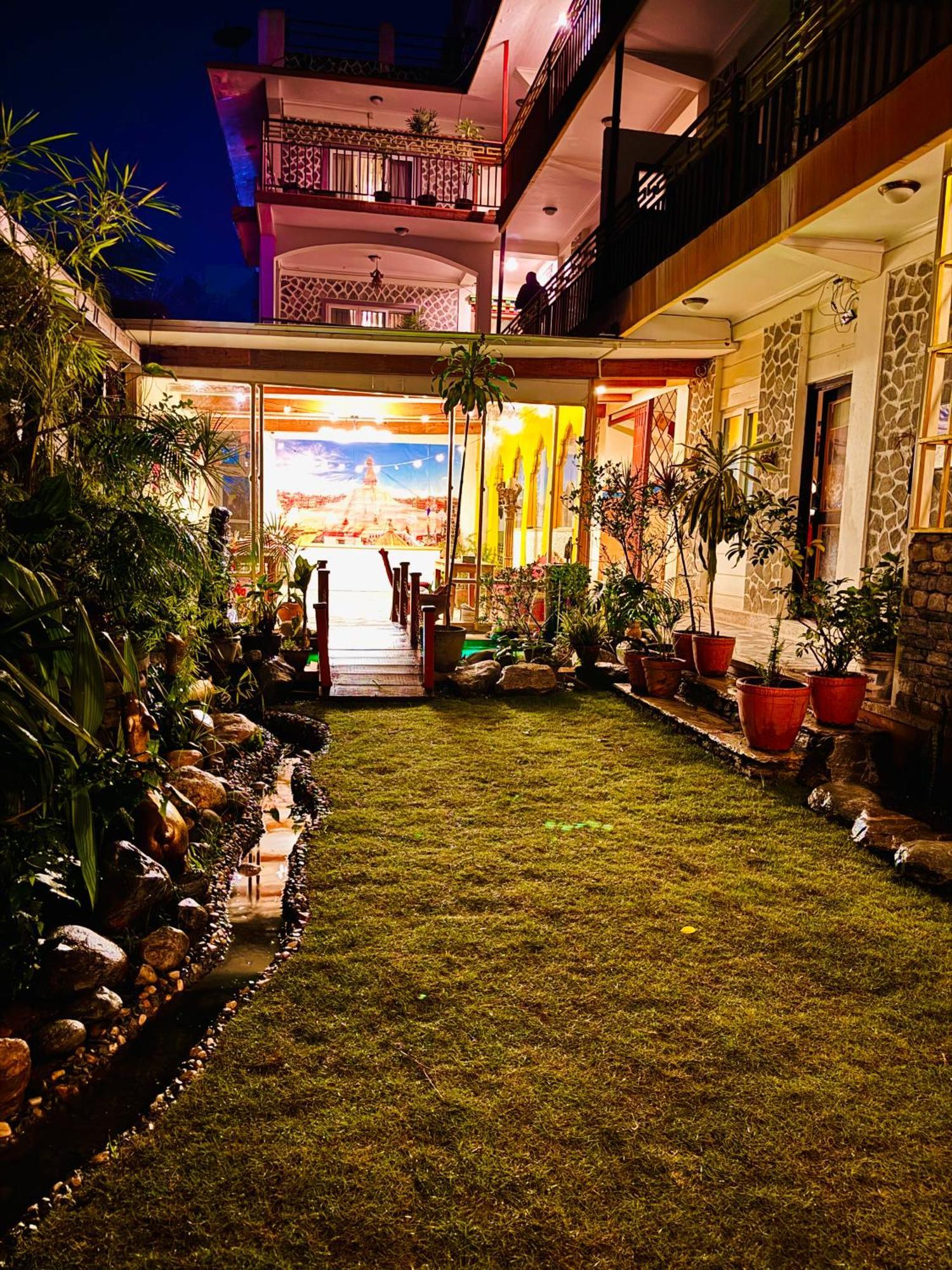 Three Jewels Boutique Hotel Pokhara Eksteriør bilde