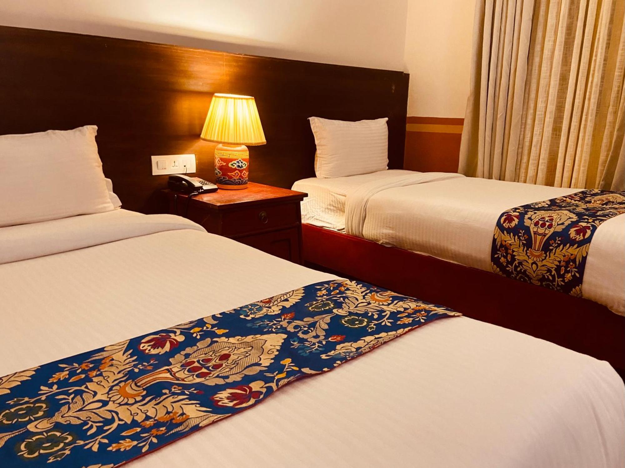 Three Jewels Boutique Hotel Pokhara Eksteriør bilde