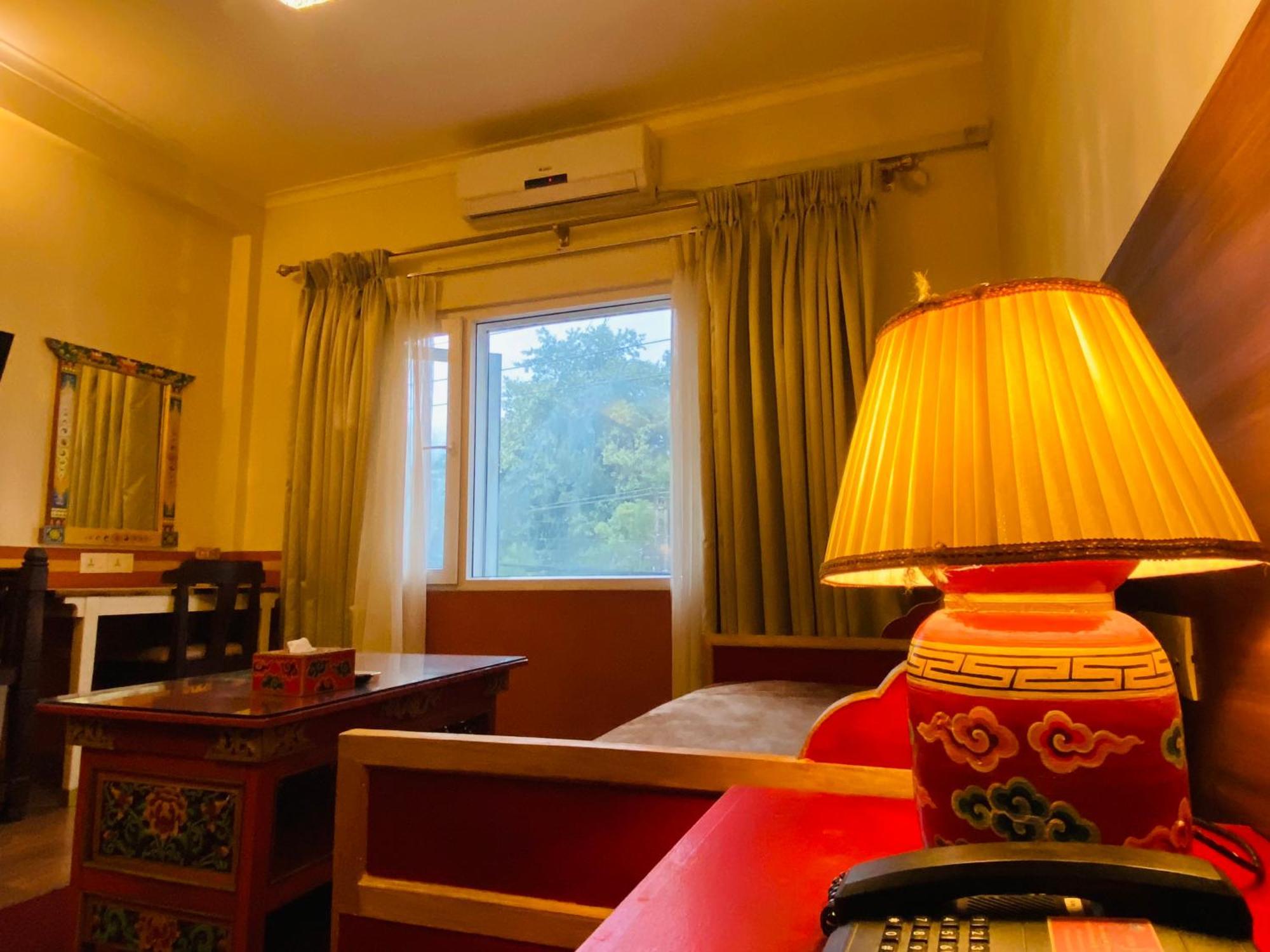 Three Jewels Boutique Hotel Pokhara Eksteriør bilde