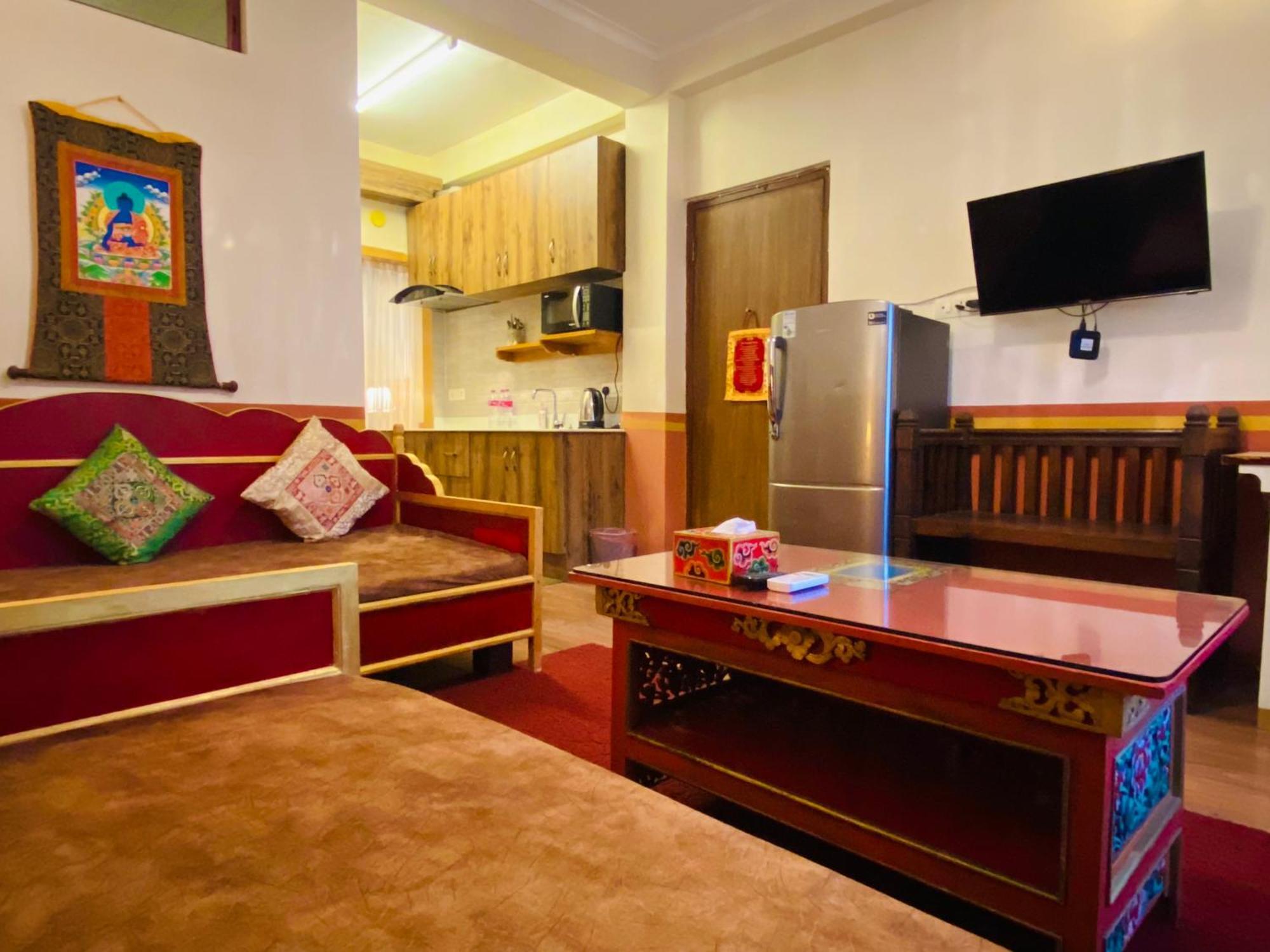 Three Jewels Boutique Hotel Pokhara Eksteriør bilde